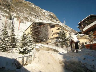Ferienwohnung Zayetta Orange Cube Nr. 11A Zermatt Esterno foto